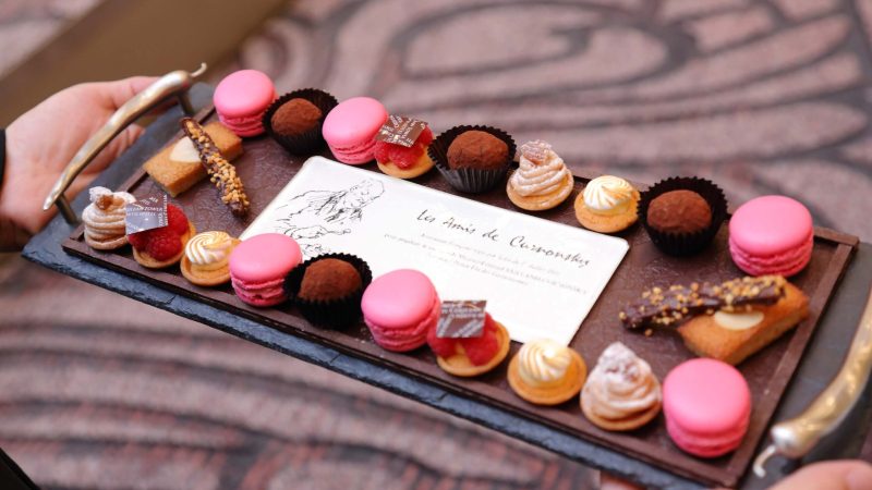 Infusion ou café et Mignardises
ハーブティー又はコーヒーと小菓子